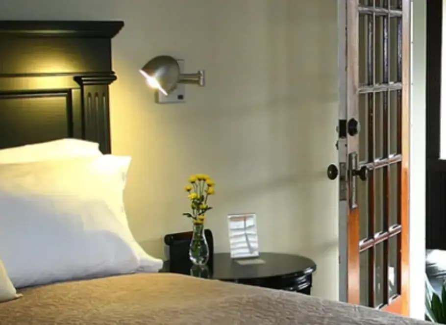No.109 C'est Magnifique Double room full double bed