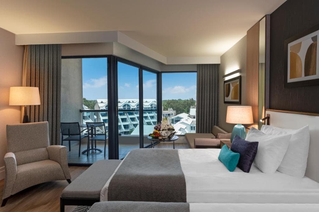 Deluxe Superior Double room twin beds