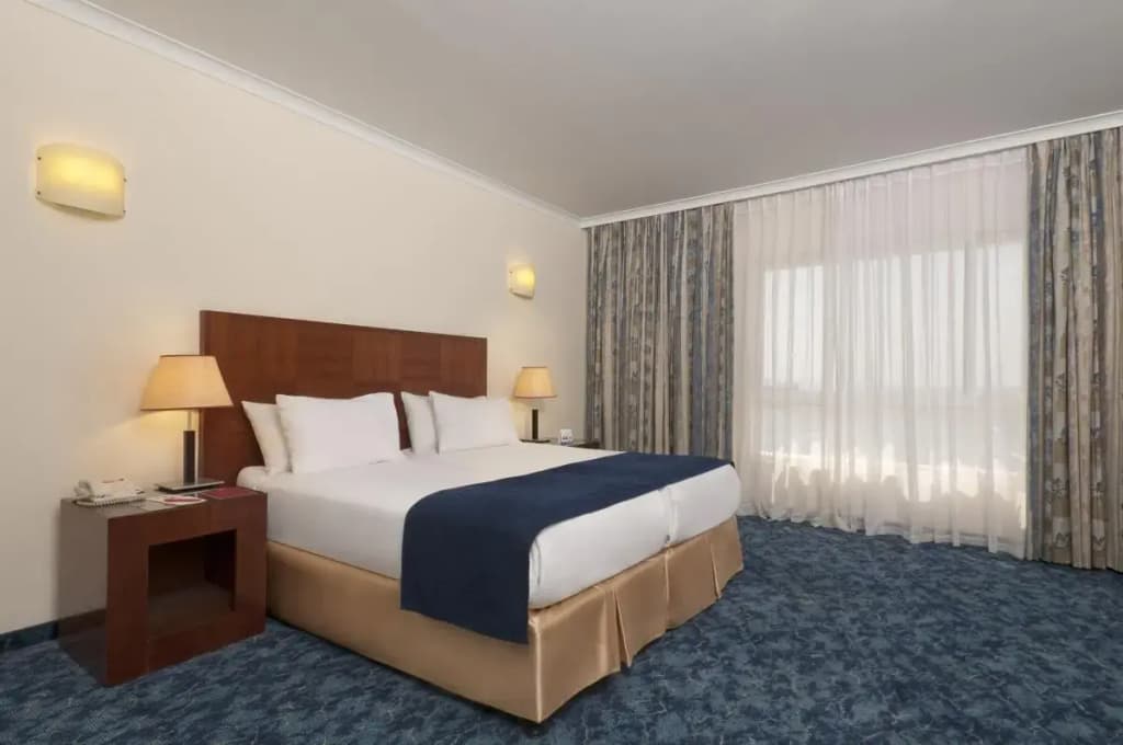 Double Family Suite with sea view full double bed