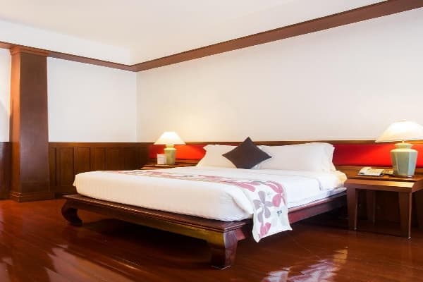Deluxe Pool Access room