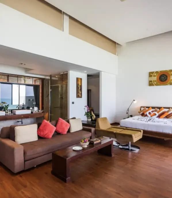 Honeymoon Double Suite full double bed