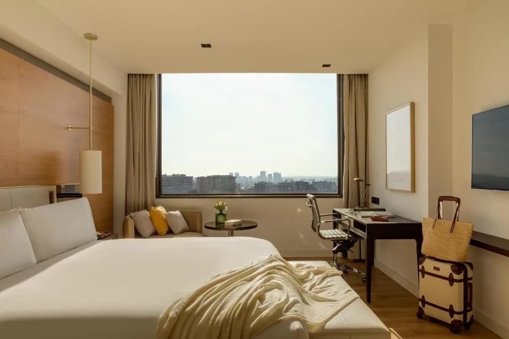 Deluxe Connecting room