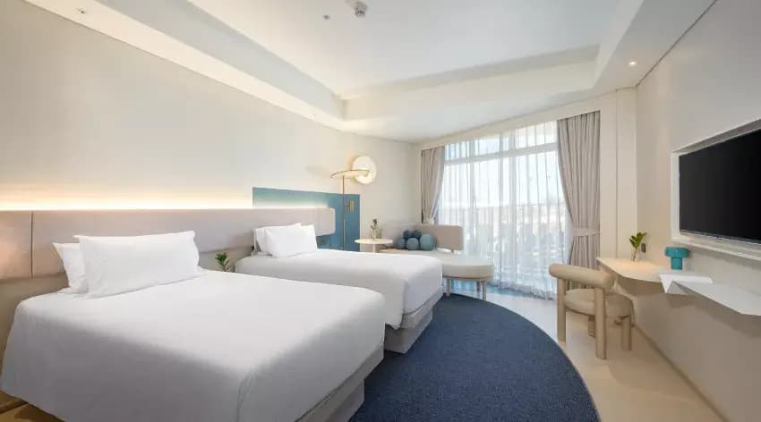 Superior room with city view