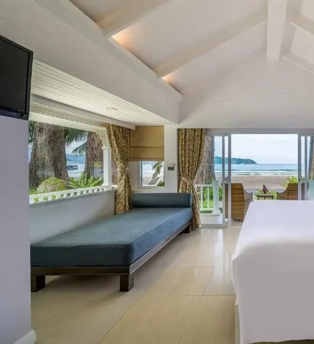 Double Cottage beachfront twin beds