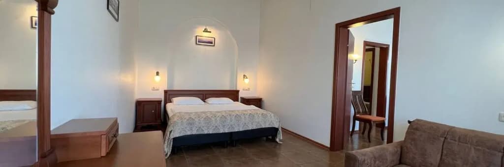 2 Bedrooms Exclusive Suite with balcony