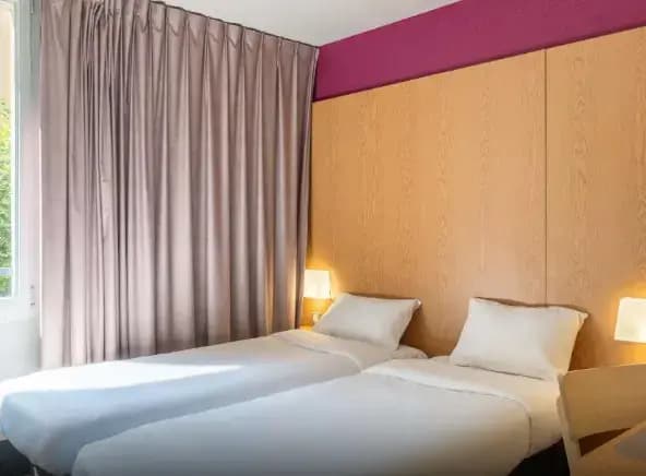 Double room twin beds