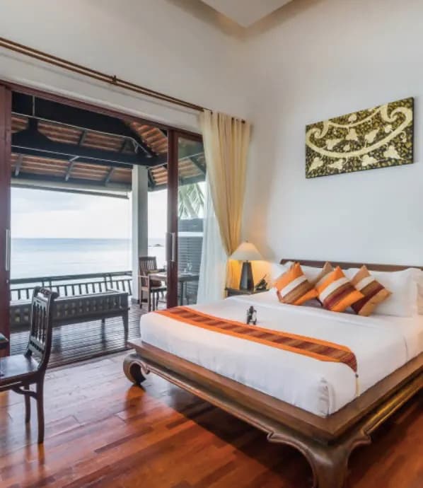 Paradise Double Suite full double bed