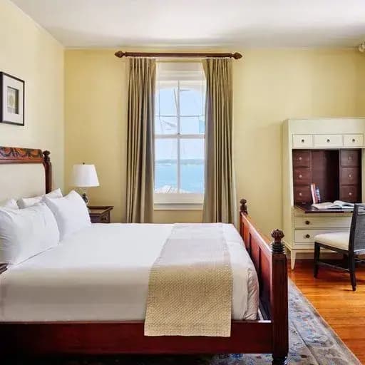 Mary Walsh Double room full double bed