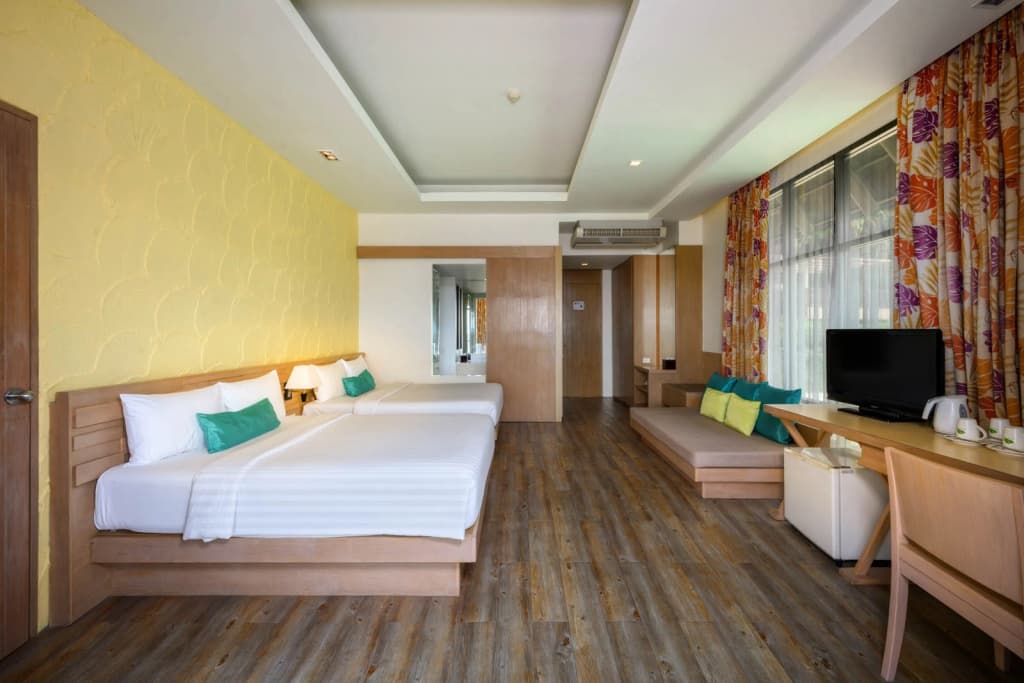 Family Quadruple room with sea view