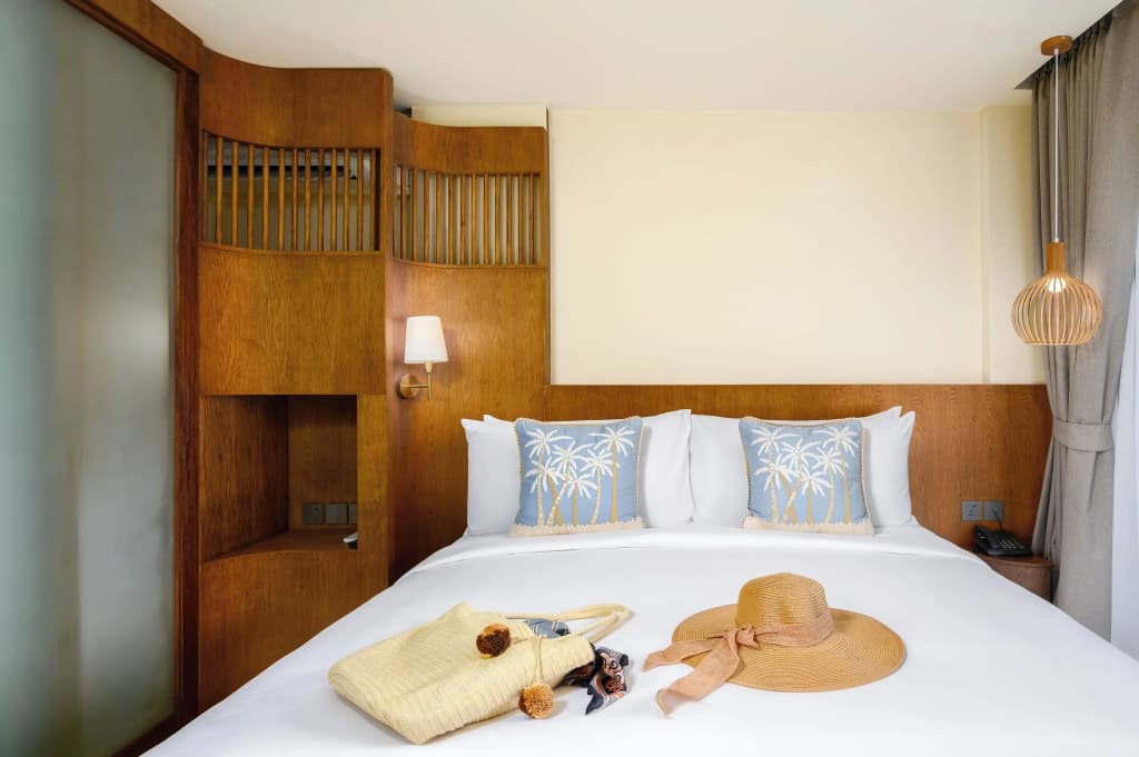 Premium Pool Access room with garden view