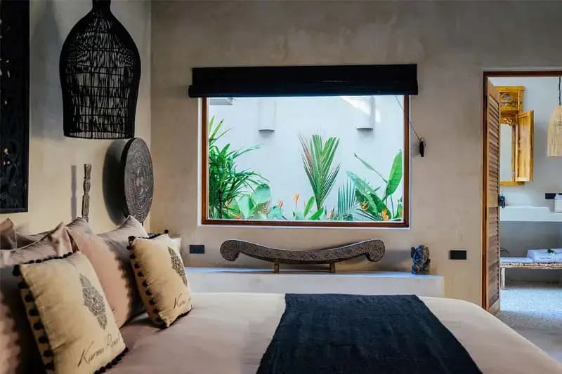 Pool Karma room