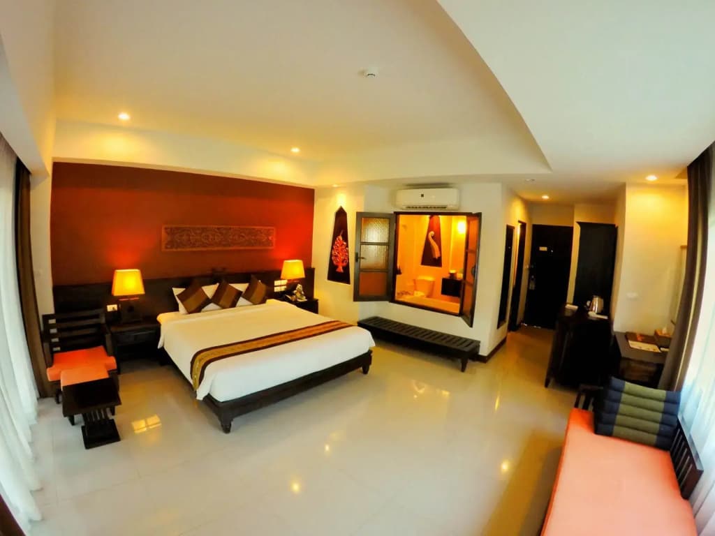 Deluxe Grand Double room full double bed
