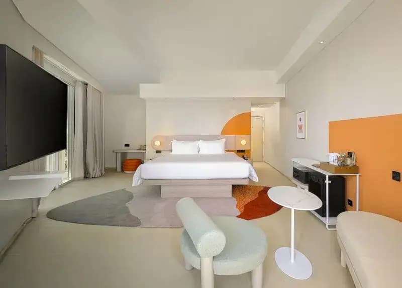Deluxe Double room with ocean view full double bed
