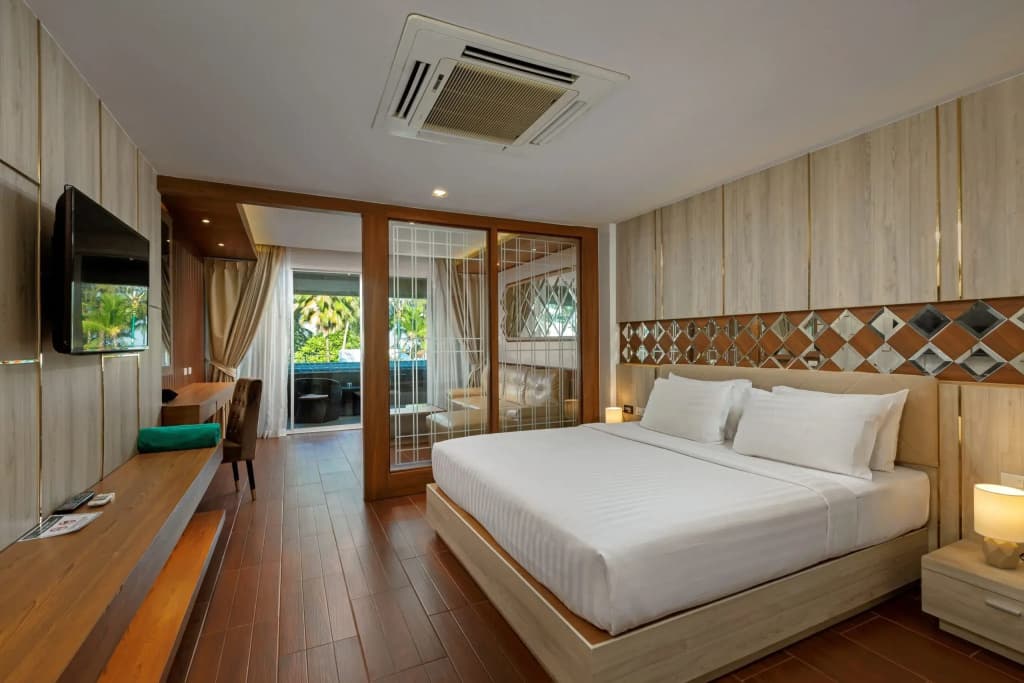 1 Bedroom Patong Double Suite full double bed