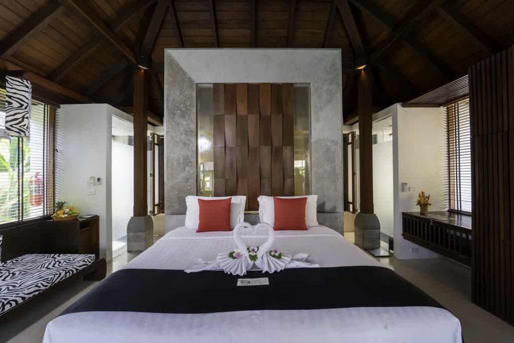 Grand Double Pool Villa full double bed