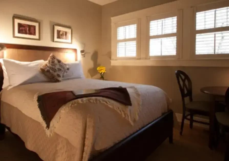 No.107 Cool Evening Double room full double bed