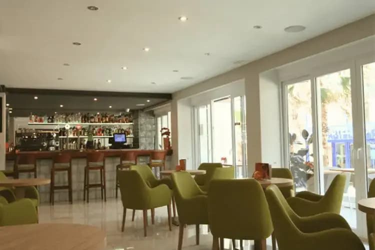 Hotel photo 12