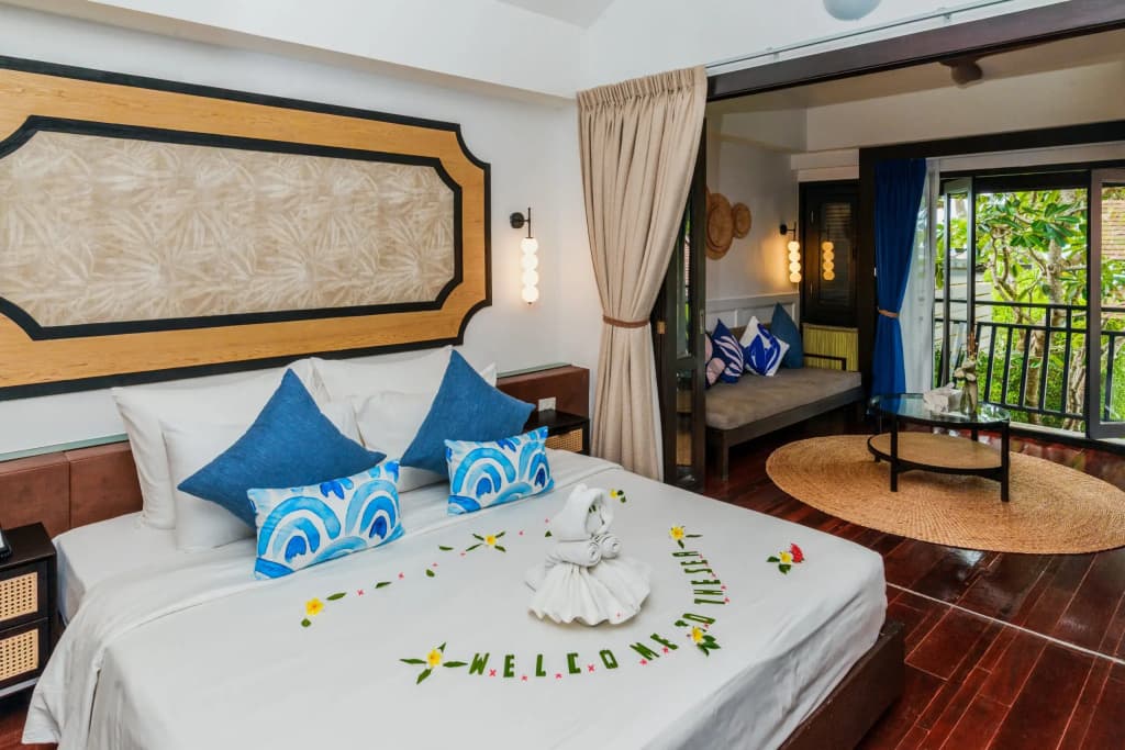 Presidential Double Villa beachfront full double bed
