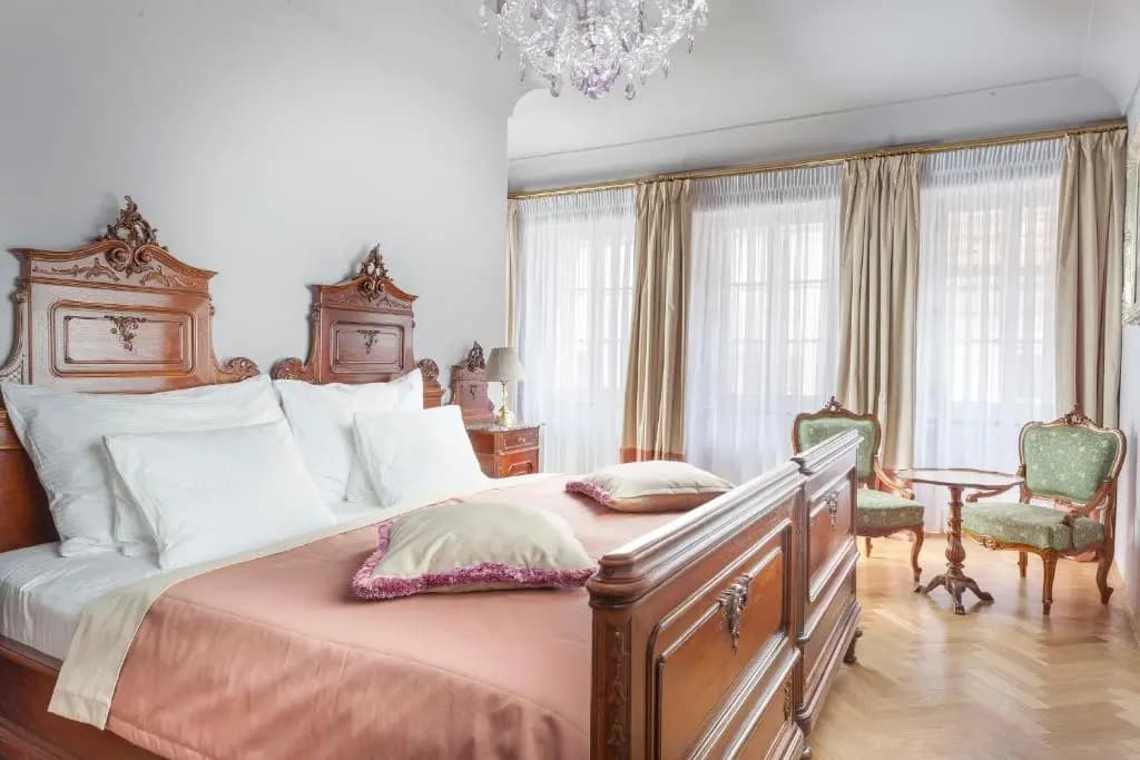 Double Junior Suite full double bed