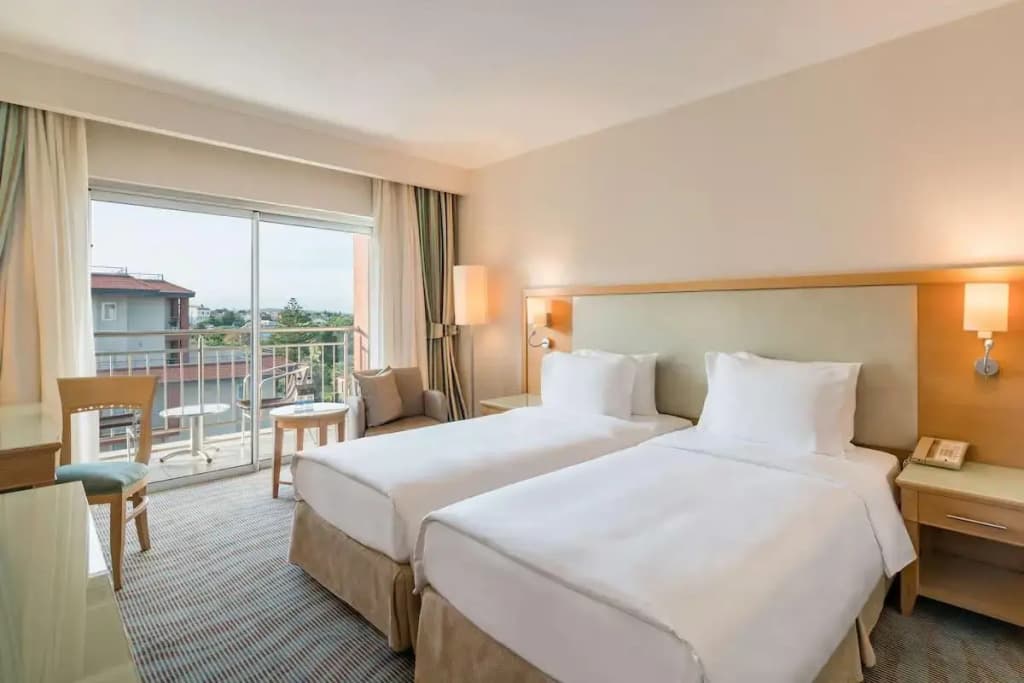 Superior Double room with balcony twin beds