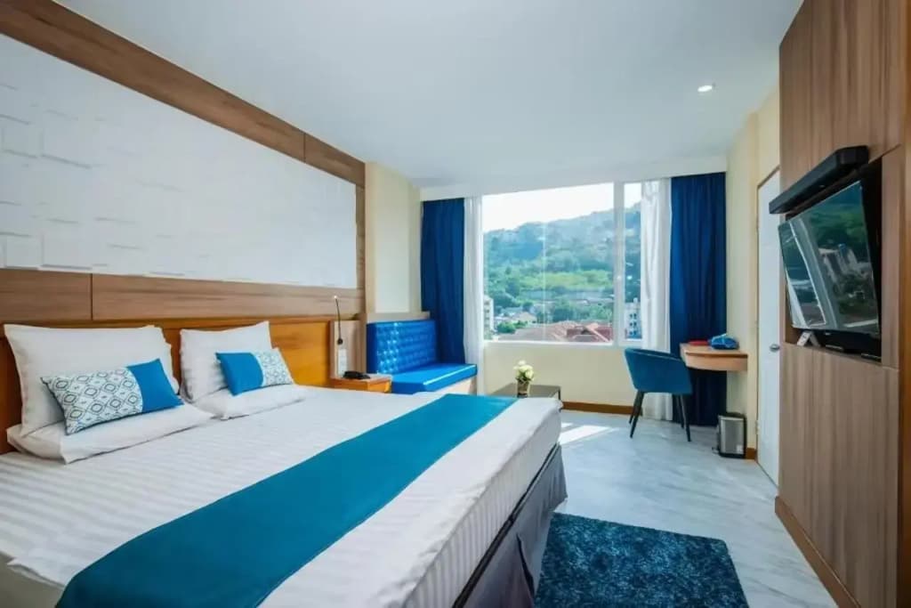 High Floor Double room with view full double bed