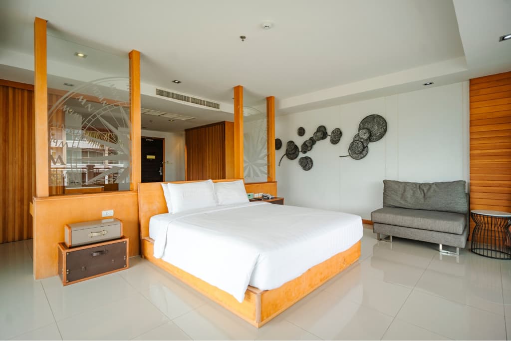 North Wing Double Suite full double bed
