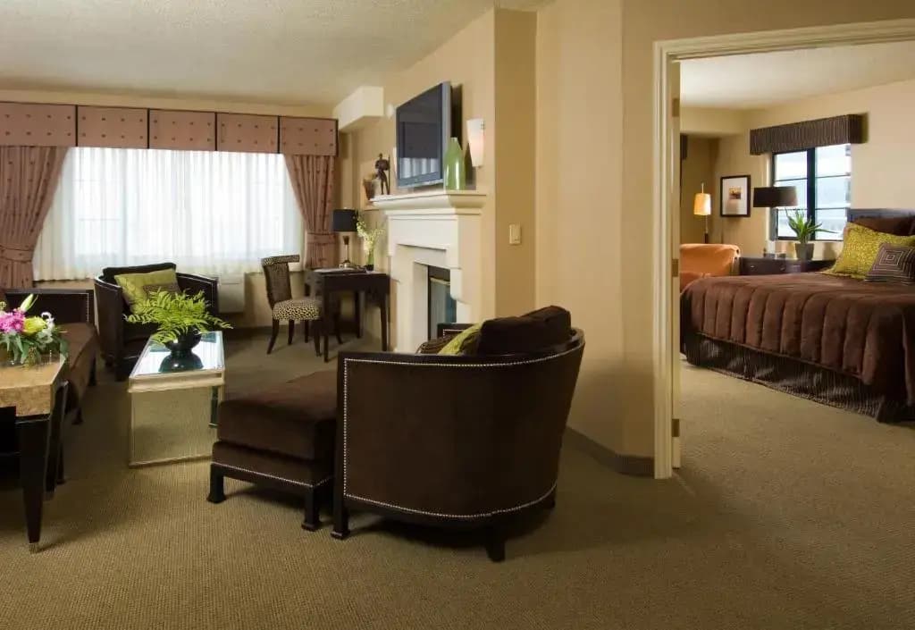 West Hills Suite