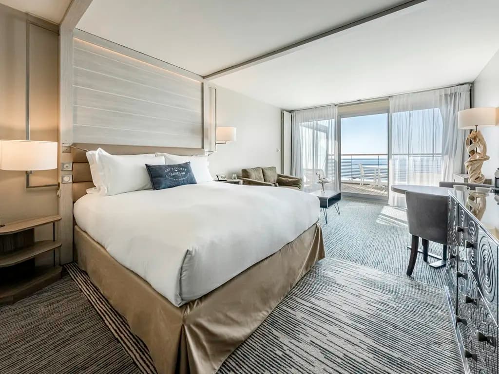 Sofitel Double Junior Suite with ocean view full double bed