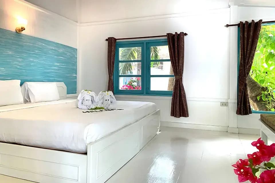 Deluxe Garden Double Villa full double bed