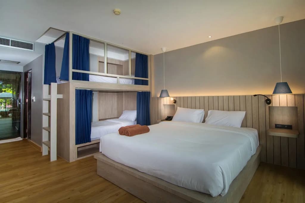 Deluxe Bunkbed room