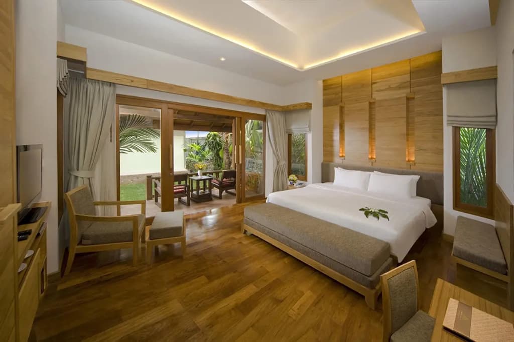 Garden Double Villa full double bed