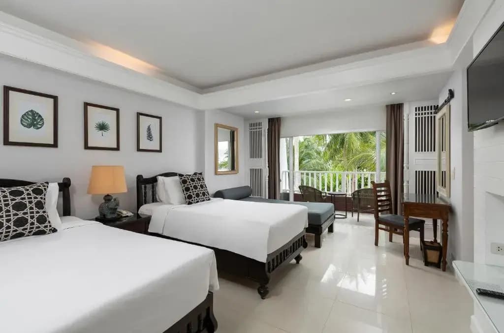 Deluxe Terrace Double room with pool view twin beds