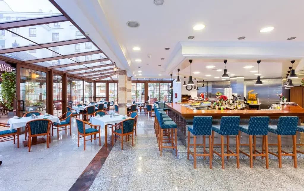 Hotel photo 8