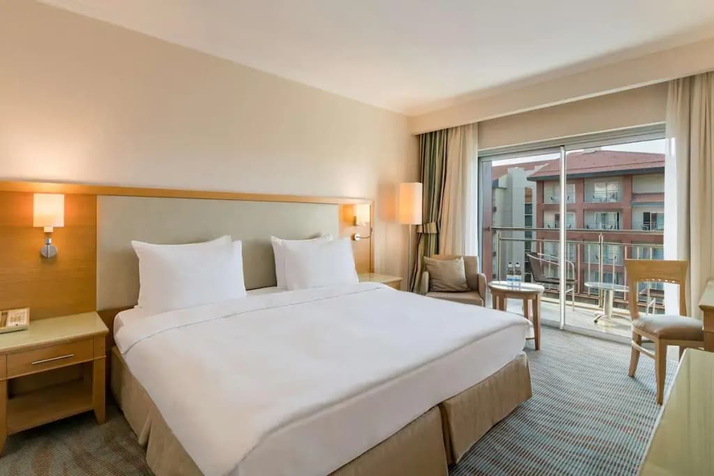 Superior Double room with balcony full double bed