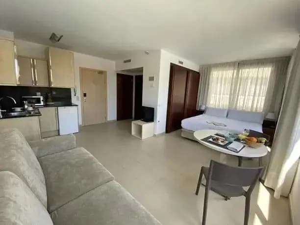 Standard Double Studio full double bed