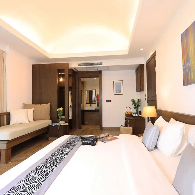 Tropical Premier Double Villa full double bed