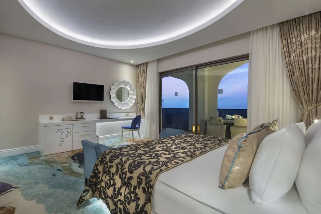 Double Suite full double bed