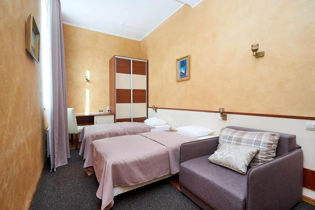 Economy room