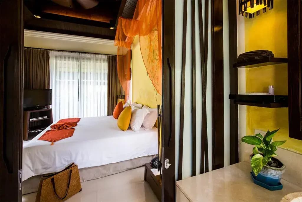 Garden Double Villa full double bed