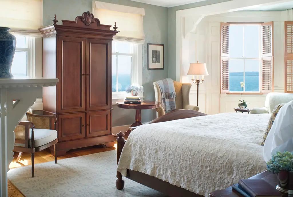 Mrs.Agassizs Double room full double bed