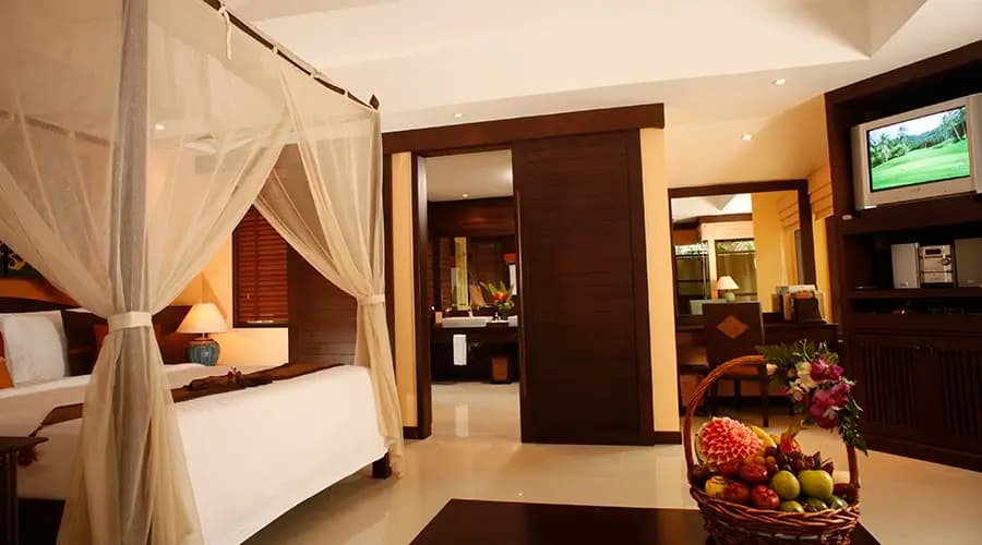 Plunge Garden Pool Villa