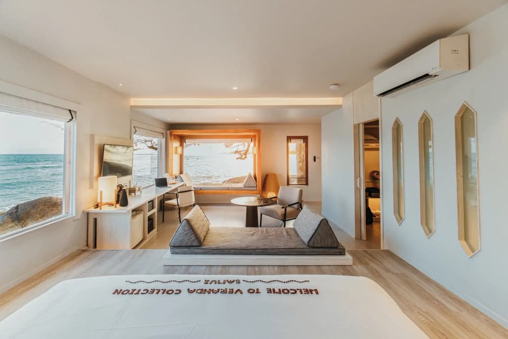 Exclusive Double Beachfront with Plunge Pool full double bed