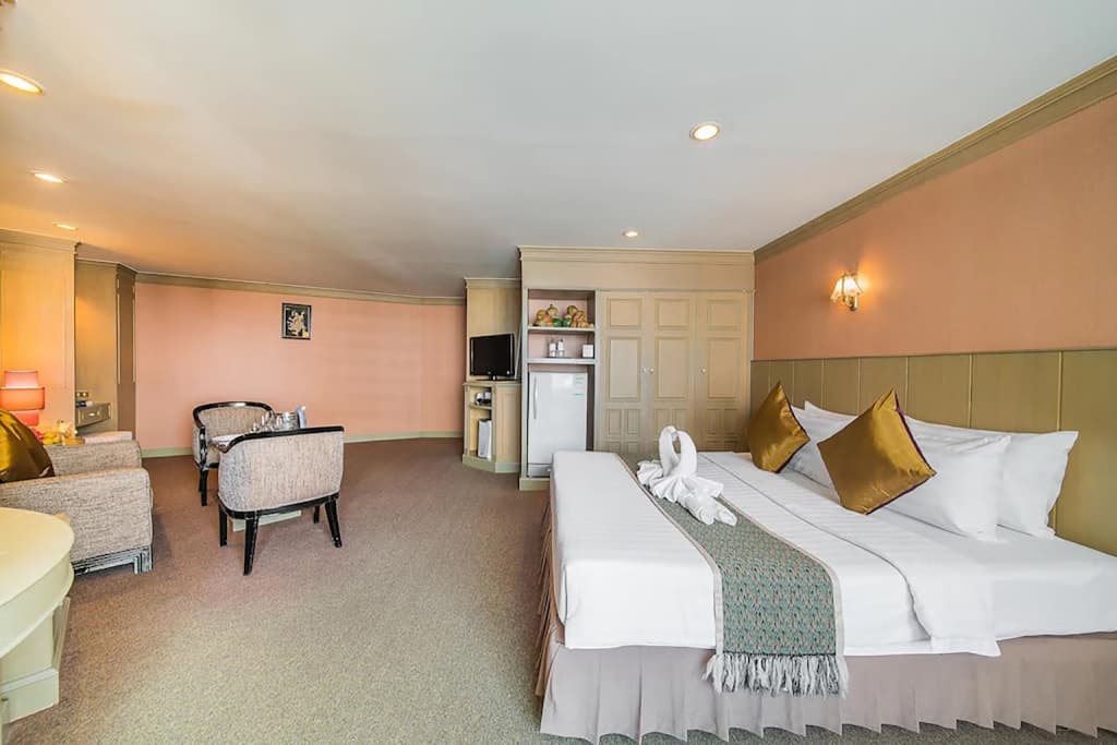 Double Junior Suite full double bed