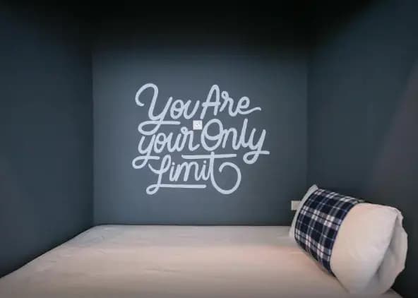 THE UNLIMITED 2-9 Triple room