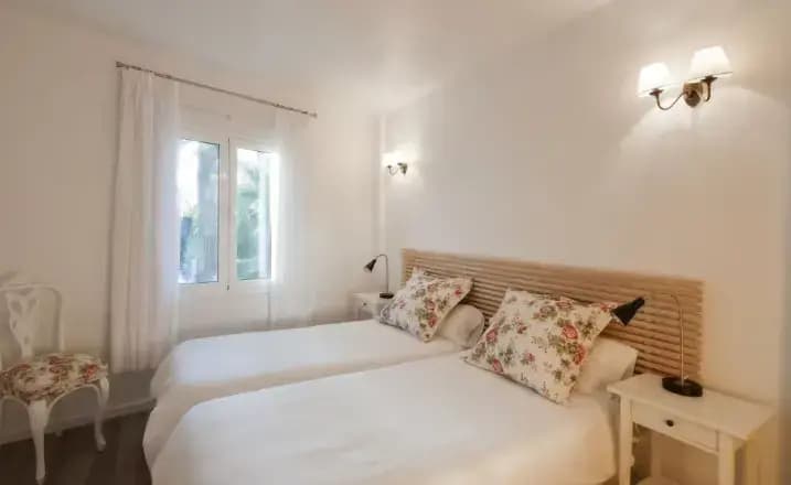 1 Bedroom Superior Double Apartment with balcony and with garden view twin beds