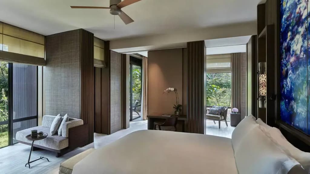 Corner Double Junior Suite with Rainforest view full double bed