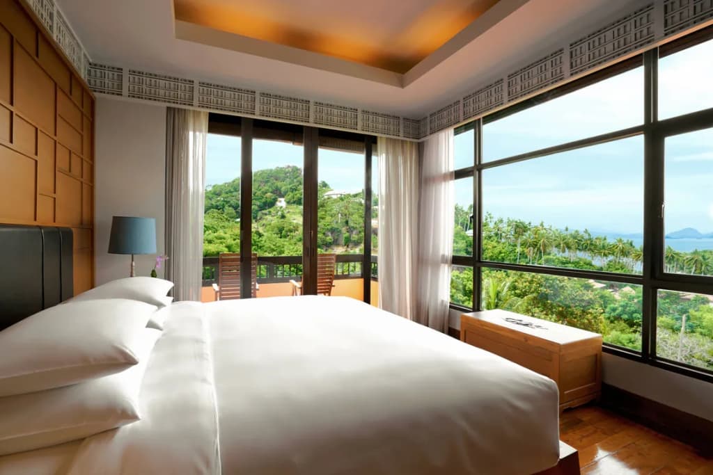 1 Bedroom Double Suite with balcony and with sea view full double bed