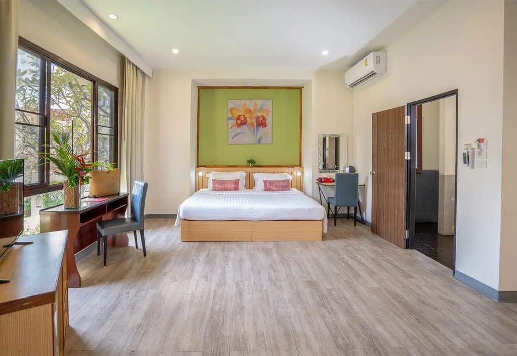 Deluxe Plunge Pool Double room full double bed