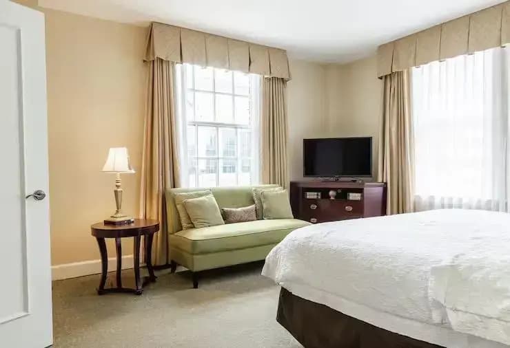 2 Bedrooms Suite