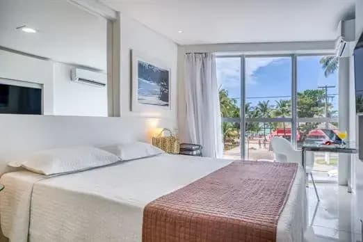 Double room with city view full double bed